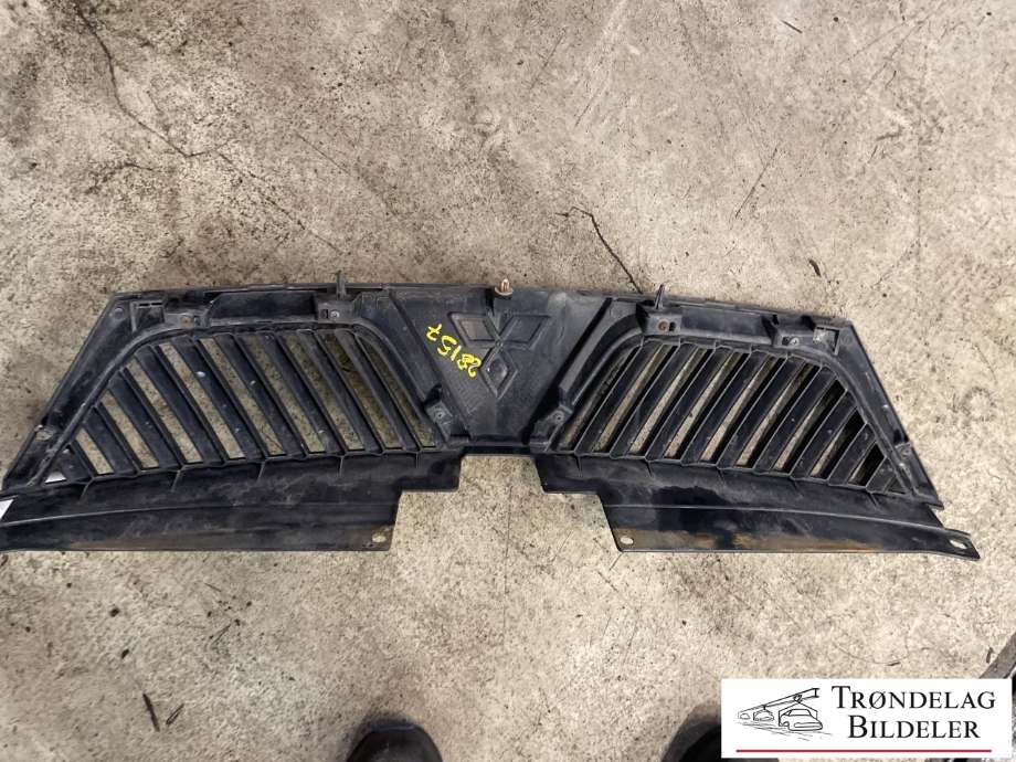 Grill til Mitsubishi Outlander 2007-2010 (Type II, Fase 1)