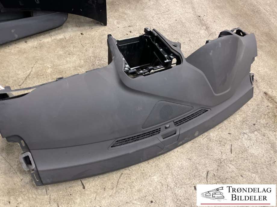 Dashbord til Ford Mondeo 2014-2019 (Type V, Fase 1)