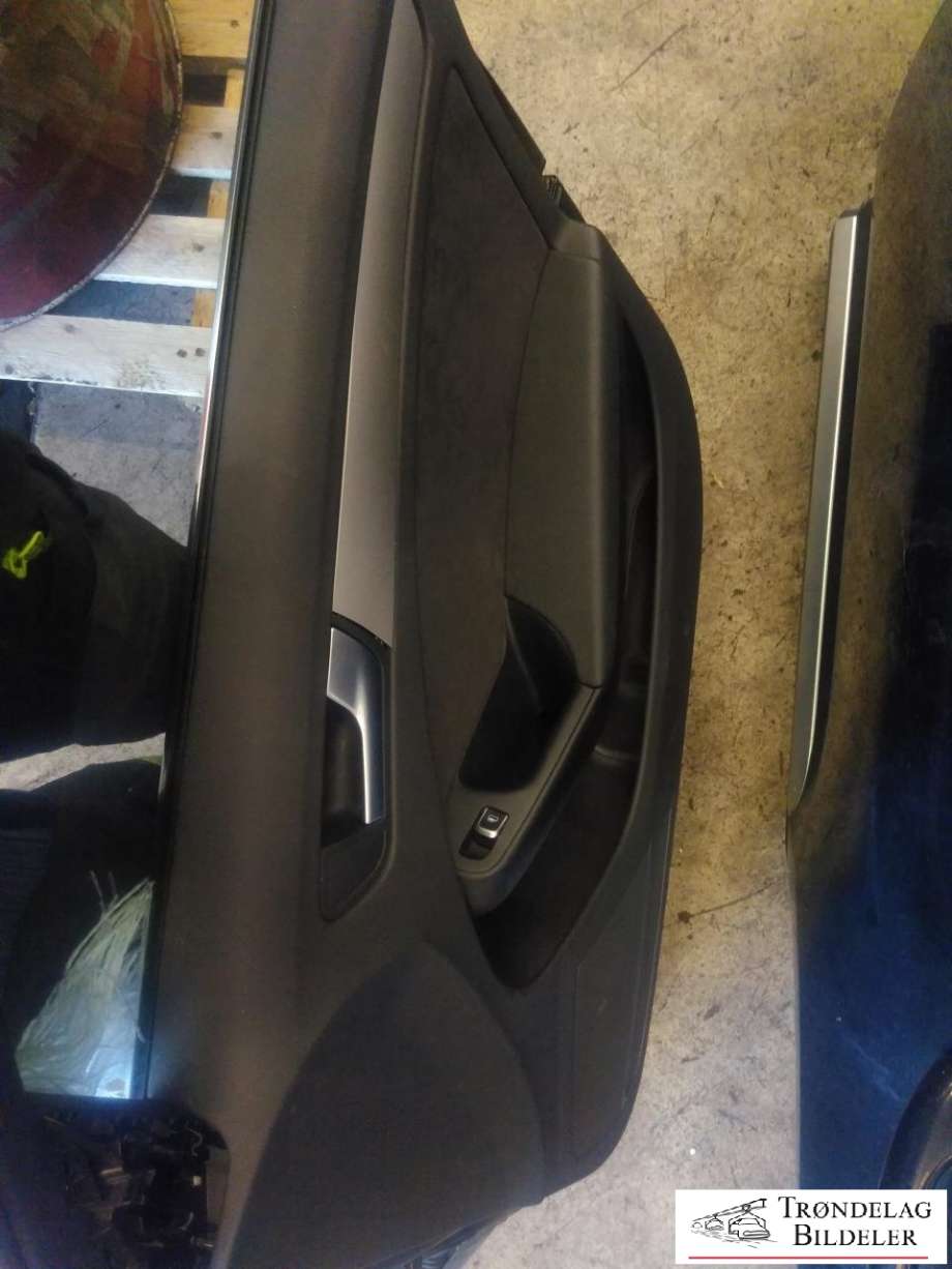 Dør høyre foran til Audi A4, Allroad 2009-2016 (Type I) (B8) (B8) (8K0 831 052 J|)