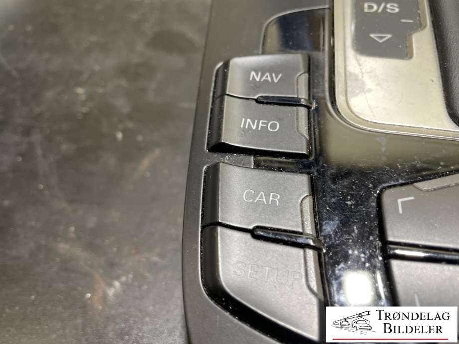 Bilstereo navigasjon betjeningspanel til Audi A4, Allroad 2009-2016 (Type I) (B8) (B8) (8T0 919 611 WFX|)