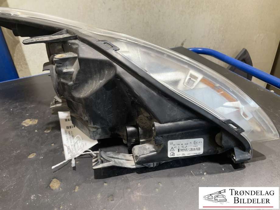 Frontlykt venstre xenon til Ford Focus 2004-2007 (Type II, Fase 1) (8M51-13006-AD|1747647|)