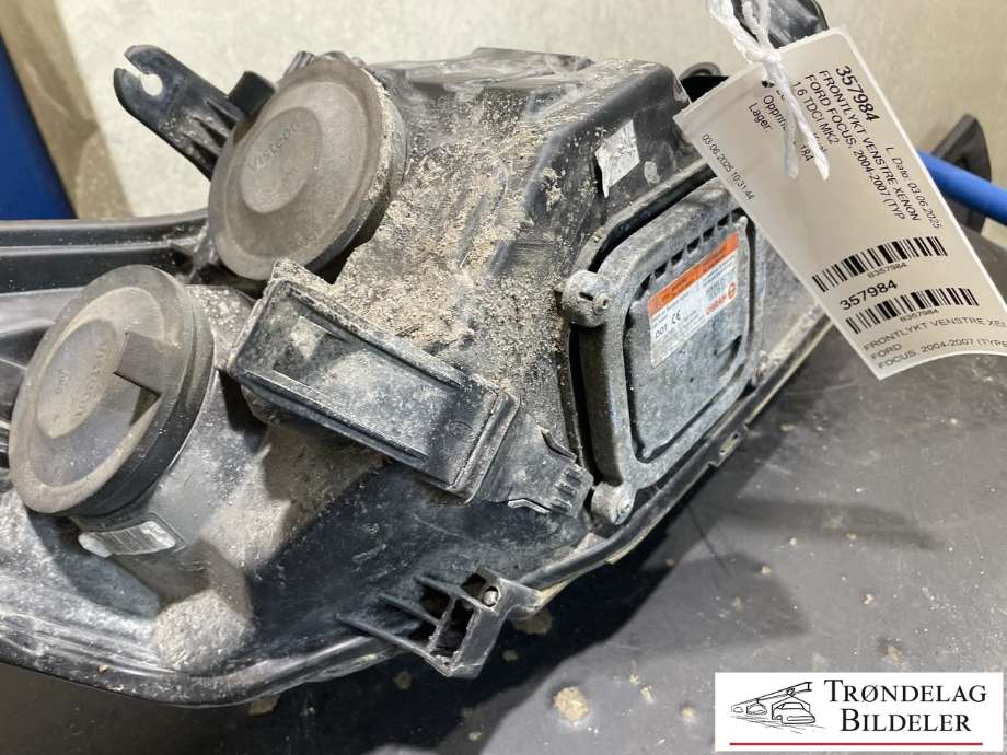 Frontlykt venstre xenon til Ford Focus 2004-2007 (Type II, Fase 1) (8M51-13006-AD|1747647|)