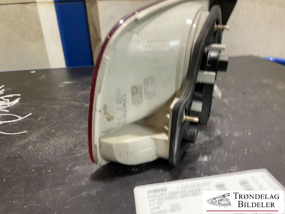 Baklykt venstre indre til VW Touareg 2003-2007 (Type I, Fase 1)  (7L6945093H|7L6945093R|)