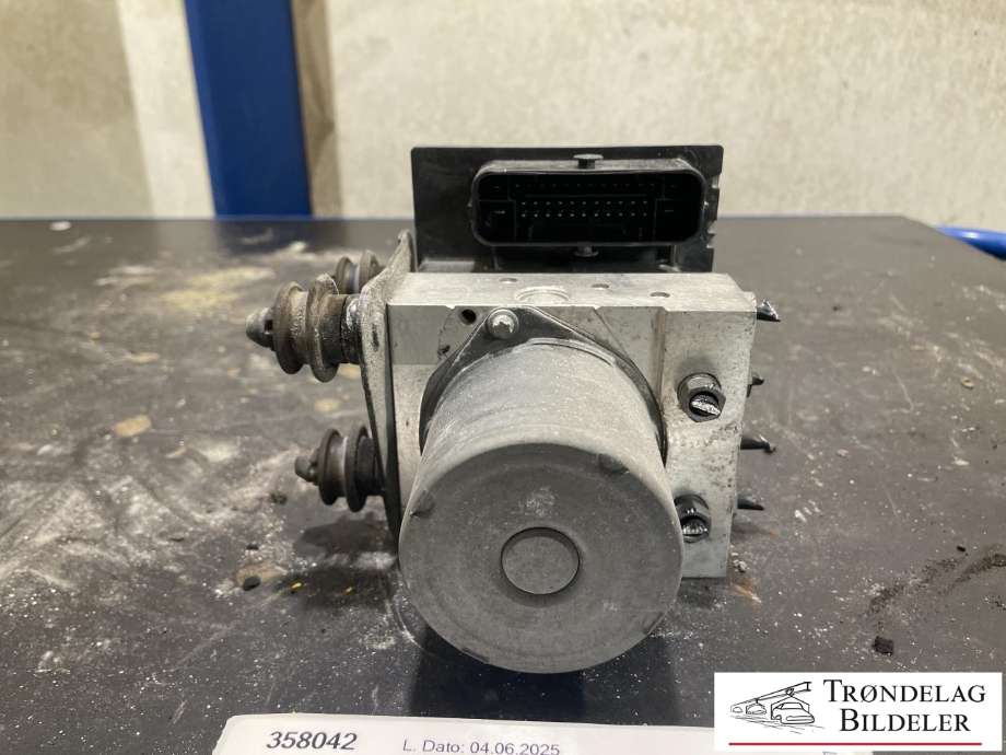 ABS sentral til Audi A4, Allroad 2009-2016 (Type I) (B8) (B8) (8K9 907 379 J|8K9 614 517 AL|8K9 614 517 AB)
