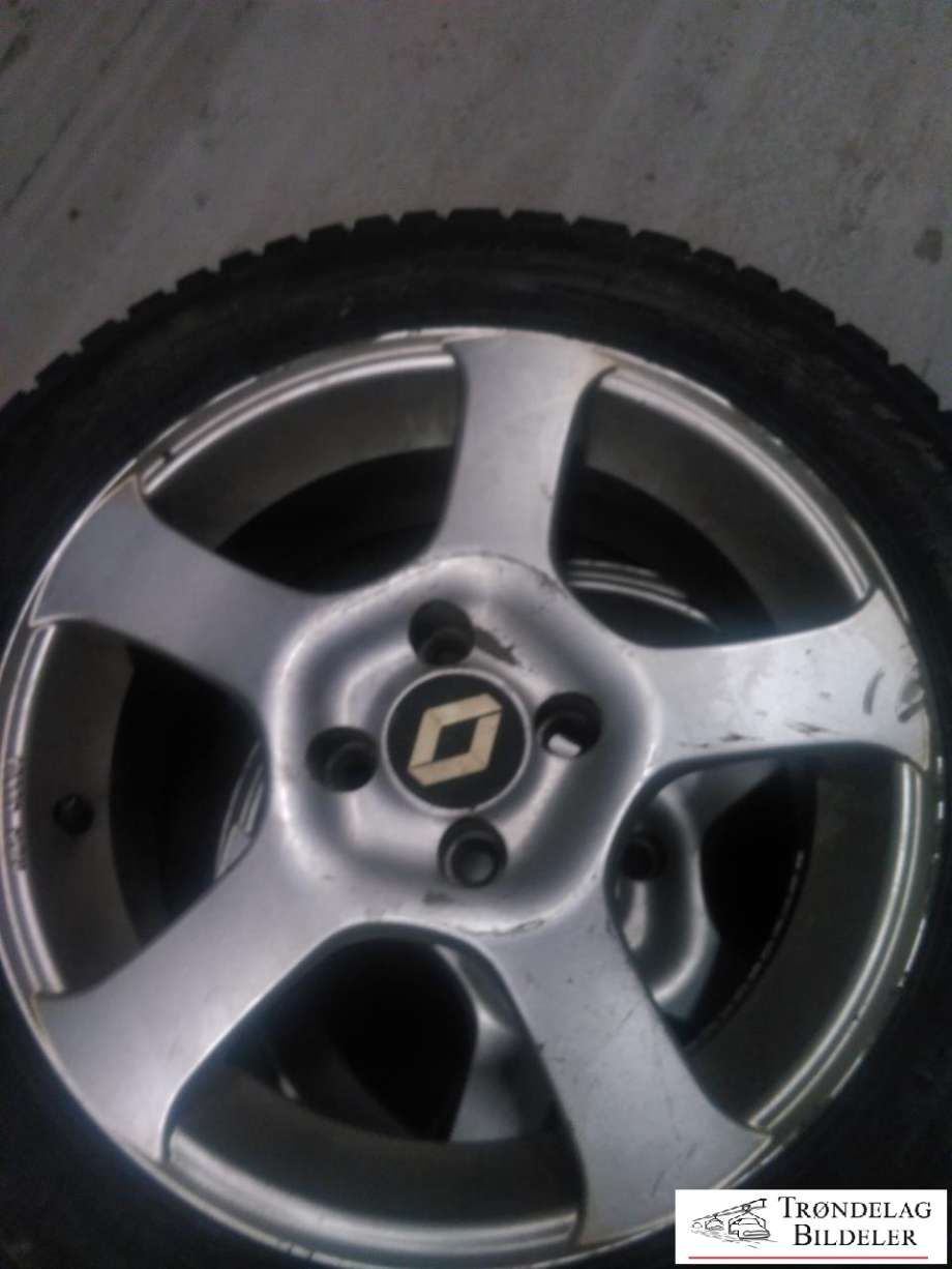 Hjulsett aluminium vinter til Renault Kangoo 1998-2003 (Type I, Fase 1)  (TRIANGLE|185/60R15 4X100 5.5JX15 ET35? CB60.1MM|7-8MM MØNSTERDYBDE|PROD 13/23)
