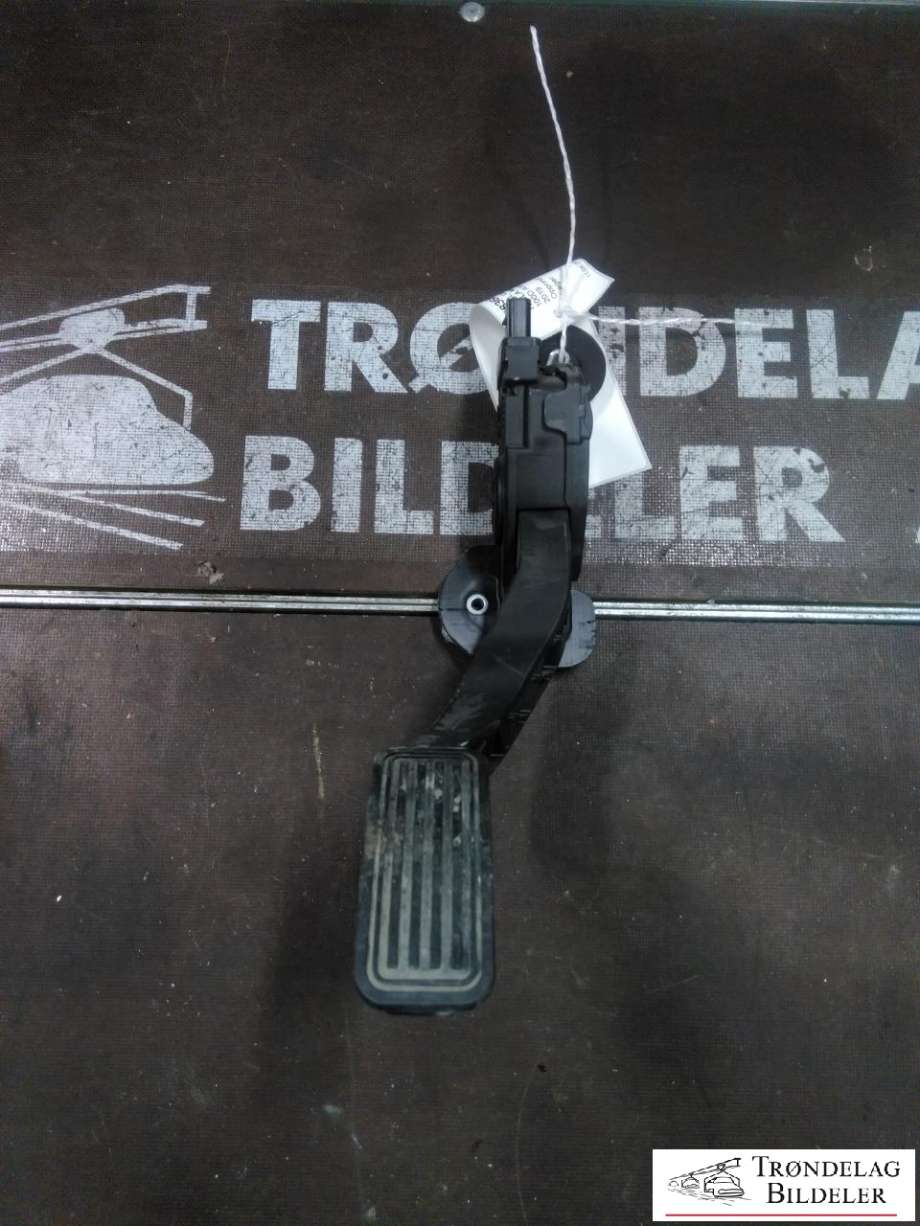 Pedal gass til Tesla Model X 2016-->>  (BE5C 9F836-AA|6PV933 370-17|)