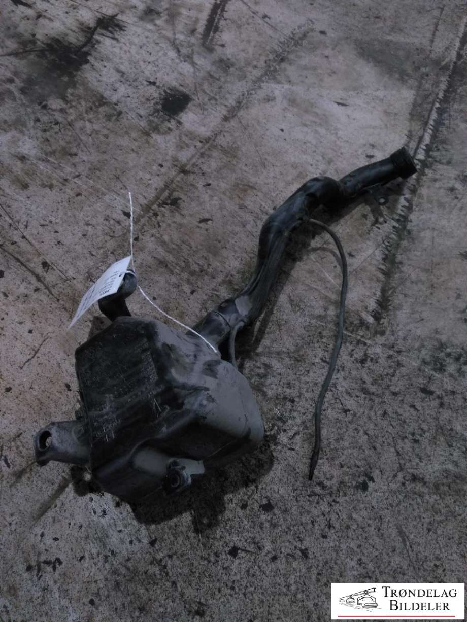 Spylertank til Tesla Model X, 2016-->>  (105676700B)