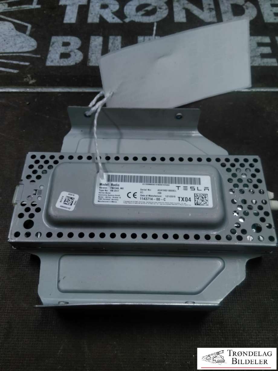 Bilstereo diverse til Tesla Model X, 2016-->>  (114371400C)