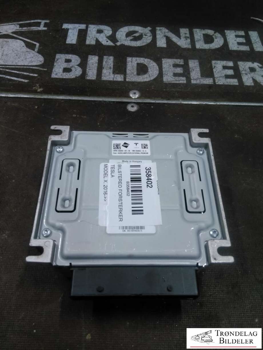 Bilstereo forsterker til Tesla Model X 2016-->>  (100483310A|)