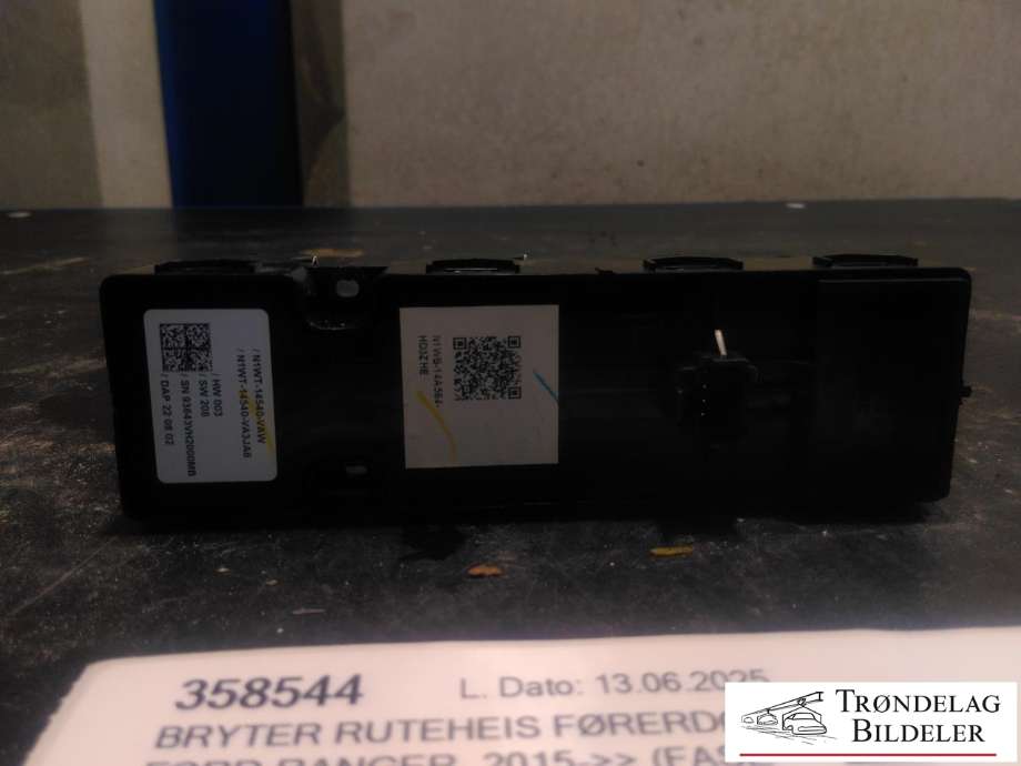 Bryter ruteheis førerdørspanel til Ford Ranger / Ranger Raptor 2015-2022 (N1WT-14540-VAW|N1WT-14540-VA3JA6|)