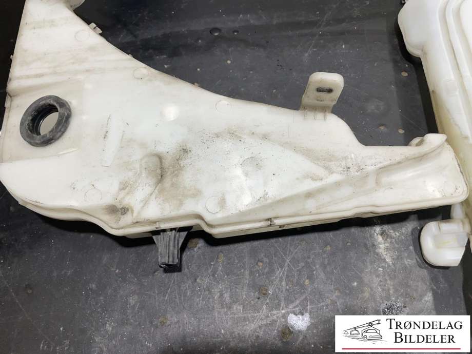 Spylertank til Audi A7 2010-2014 (Type I, Fase 1) (4G8 955 453 D|4G8 955 453 F|1K5 955 651)