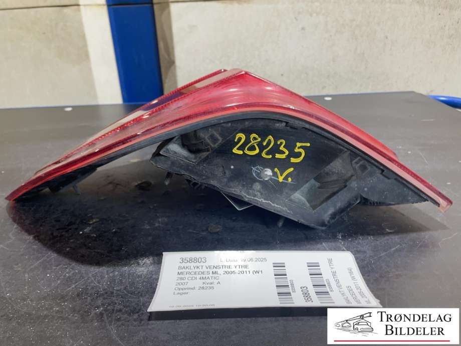 Baklykt venstre ytre til Mercedes ML 2005-2011 (W164) (W164) (A 164 820 21 64|A 164 820 39 64|)