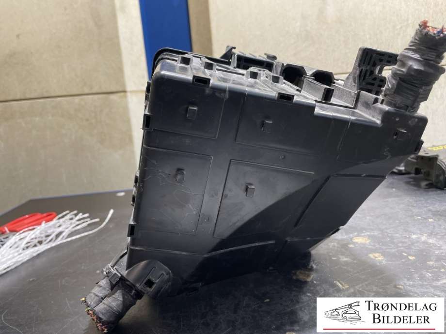 Sikringsboks motorrom til Hyundai Tucson 2015-2020  (91950-D3240|91452-D7442|)