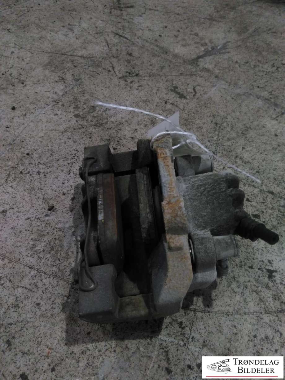 Bremsecaliper høyre foran til Peugeot e-2008, 2019-->>  (16 480 352 80|98 346 278 80)