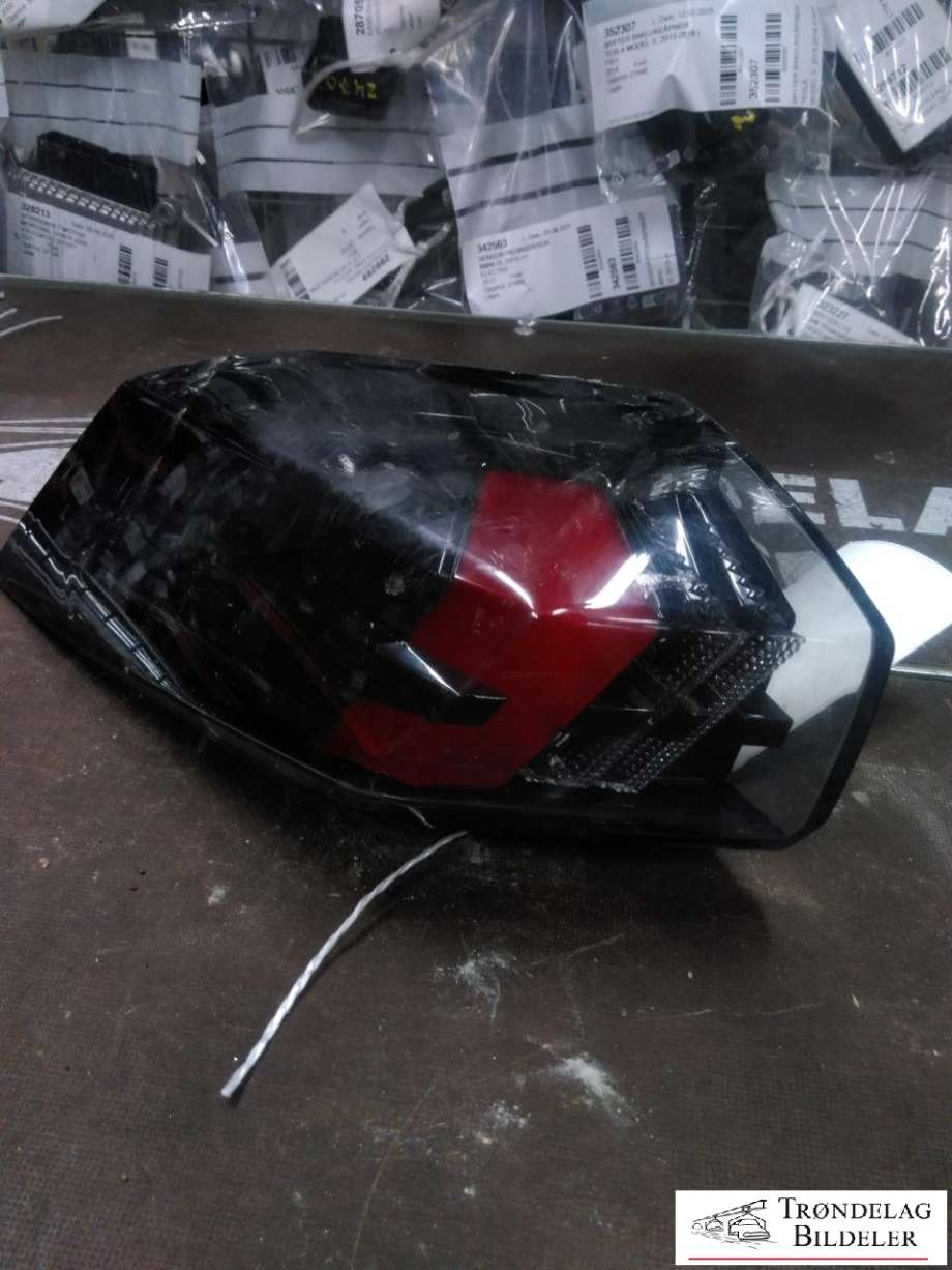 Baklykt venstre ytre til Peugeot e-2008, 2019-->>  (9838190580)