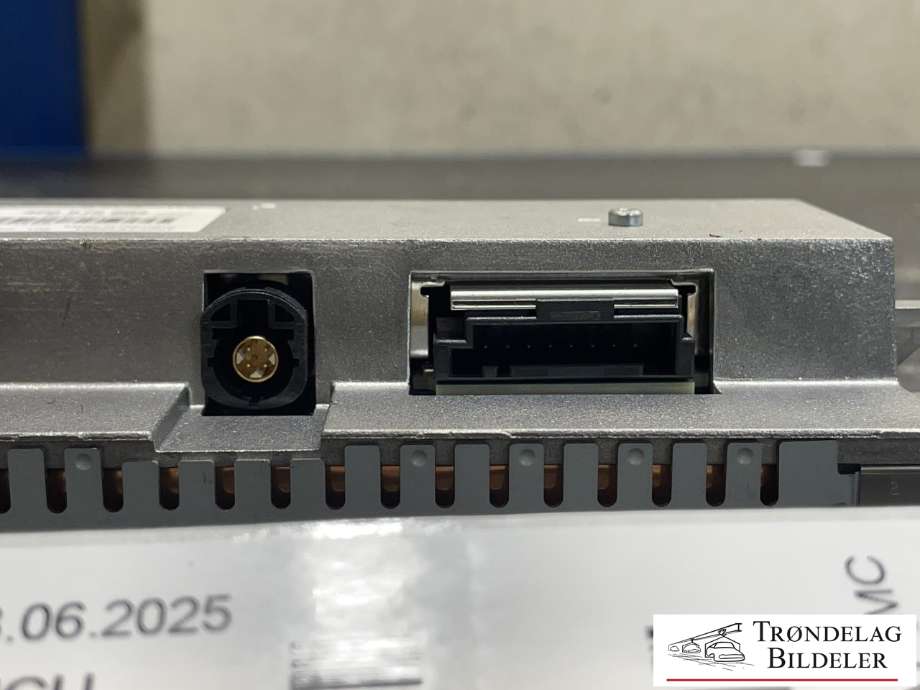 Multimedia display (MCU - Media Controller Unit) til Audi A6 2008-2011 (Type III, Fase 2) (C6) (C6) (8R0 919 604|8R0 919 604 A|4F0 919 604)