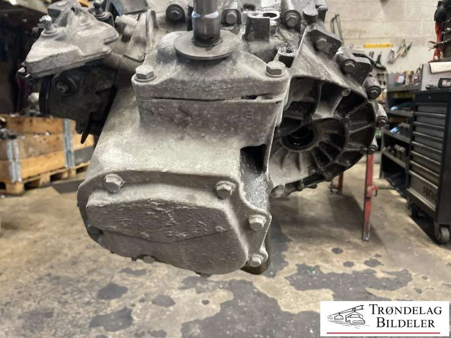Girkasse manuell 6-trinn til Peugeot 5008 2010-2017 (Type I)  (BVM6|2232 F3|)