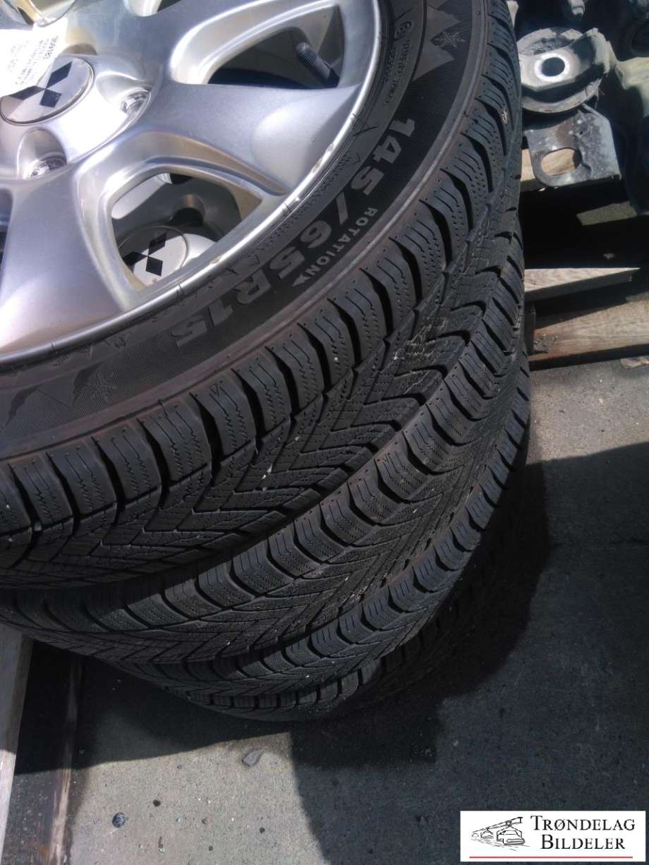 Hjulsett aluminium vinter til Mitsubishi i-MiEV 2010-->>  (145/65/R15 4X100 4JX15 ET35 CB F56.1MM B54.1MM|8 mm mønsterdybde|prod 22-24)