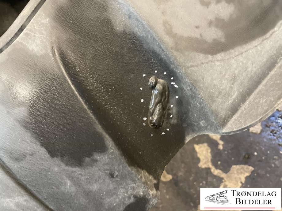 Støtfanger foran til VW Touareg 2003-2007 (Type I, Fase 1)  (7L6 807 217 AG|)