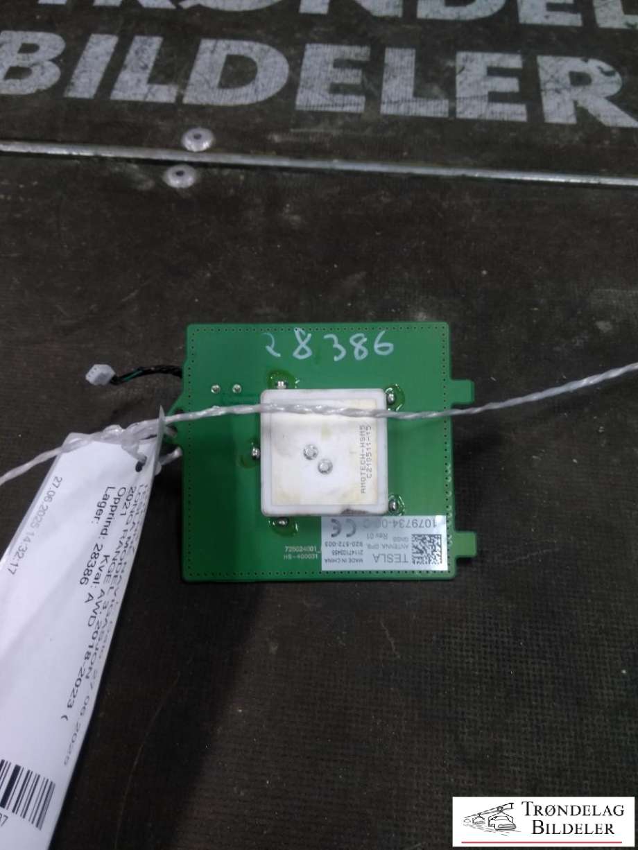 Antenne navigasjon til Tesla Model 3 2018-2023 (Fase 1)  (B359340|H|)