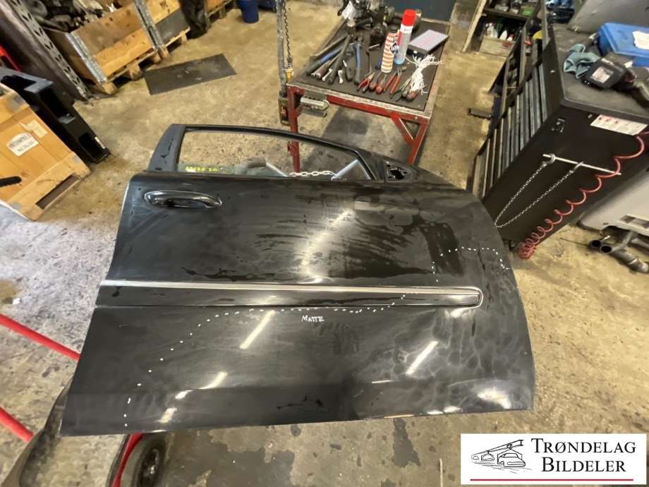 Dør høyre foran til Mercedes ML 2005-2011 (W164) (W164) (A 164 720 02 05|A 164 720 10 05 64|)