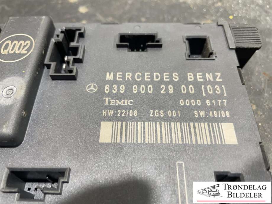 Styreenhet dør venstre foran til Mercedes Vito/Viano 2010-2014 (Fase 2) (W639) (W639) (639 900 29 00|)