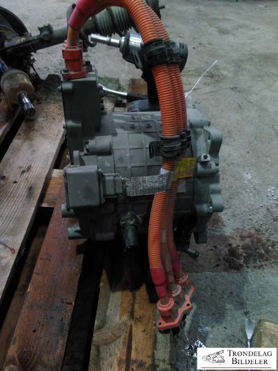 Motor elbil foran til Maxus Euniq 5 2019-2023  (TZ220XS612B|)