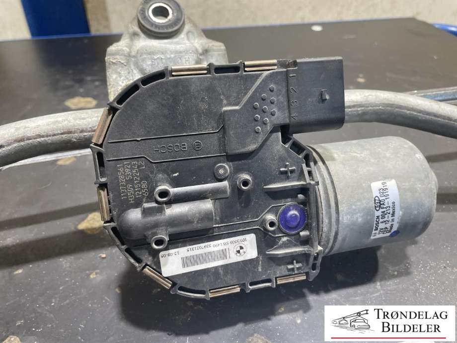 Viskermotor frontrute komplett m/overføring til BMW X3 2010-2017 (F25) (F25) (61 61 5 A3E DC5|)
