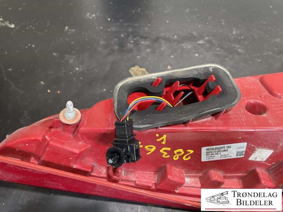 Baklykt venstre til Audi Q5 2012-2017 (Type I, Fase 2)  (8R0945093A|)
