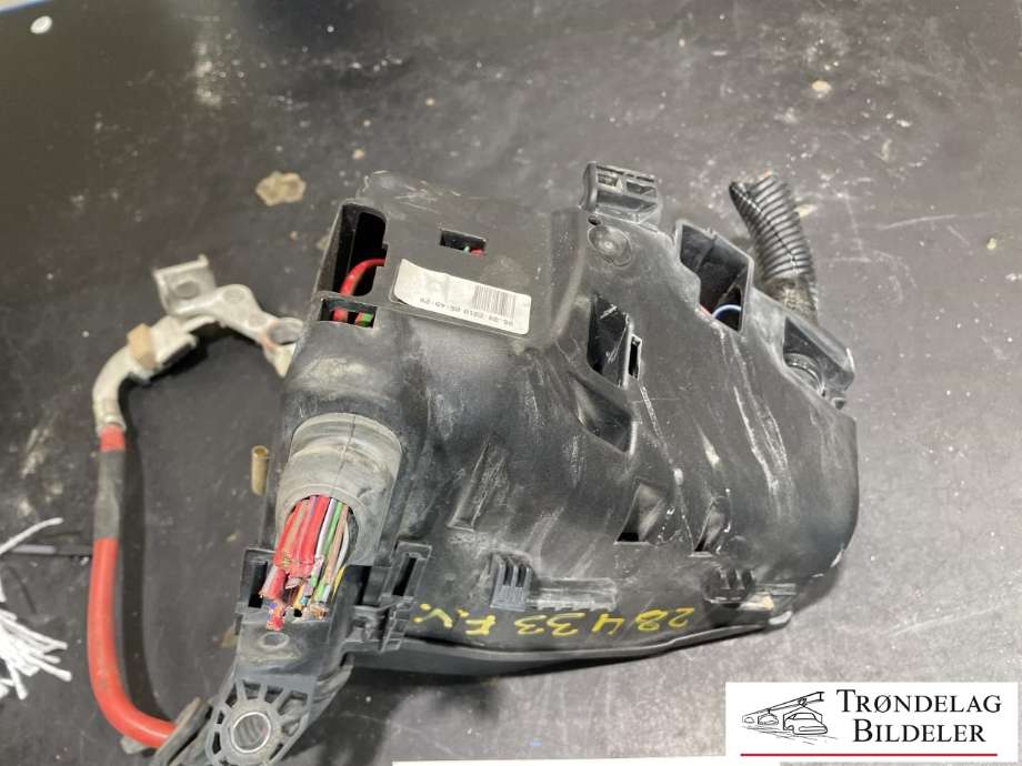 Sikringsboks motorrom til Volvo XC60 2008-2013 (Type I, Fase 1)  (30728625|)