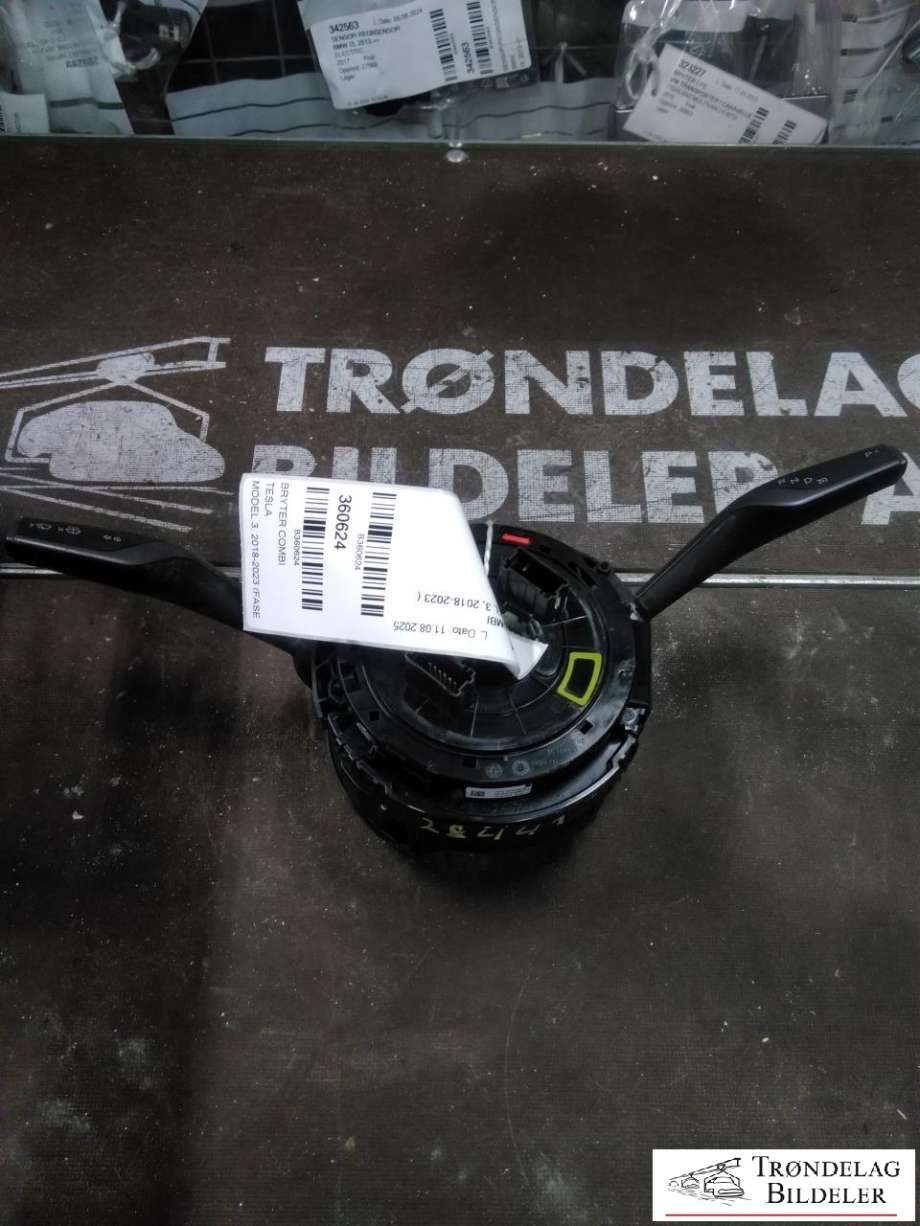 Bryter combi til Tesla Model 3, 2018-2023 (Fase 1)  (109766200N)