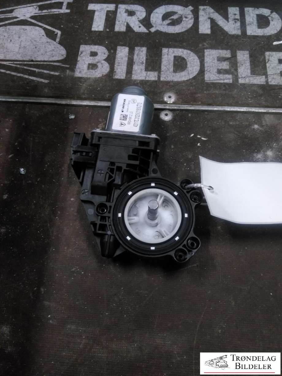 Ruteheis, kun motor, høyre bak til Tesla Model 3, 2018-2023 (Fase 1)  (1A002247A)