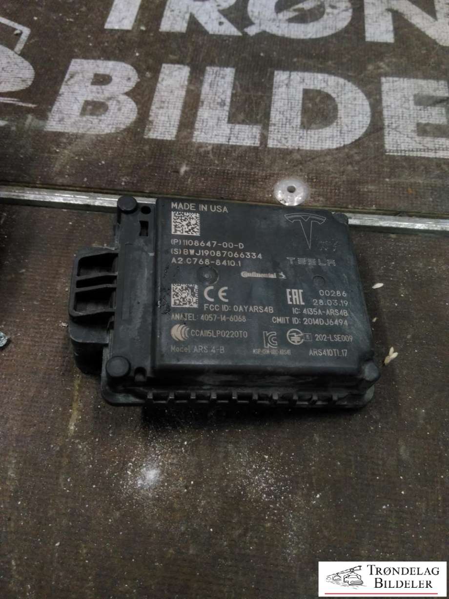 Sensor radar til Tesla Model 3, 2018-2023 (Fase 1)  (110864700D)