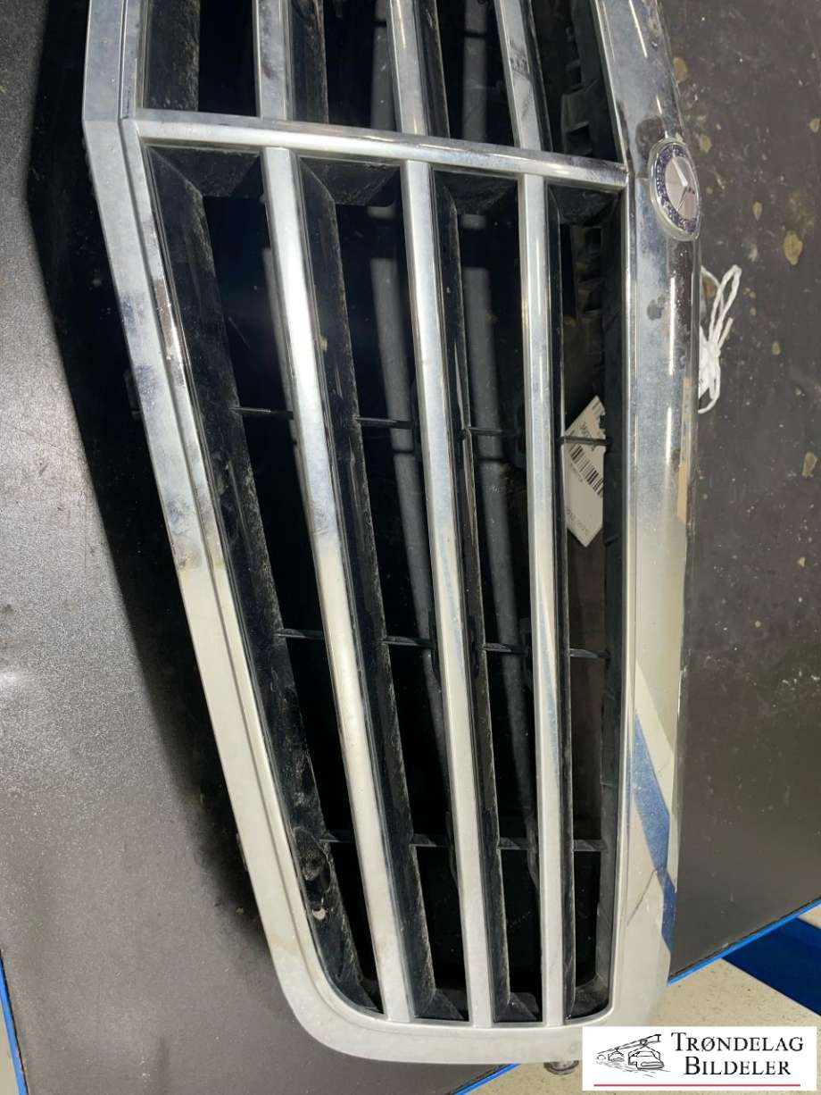 Grill til Mercedes E-Klasse 2009-2013 (Fase 1) (W212) (W212) (A 212 880 05 83 9040|)