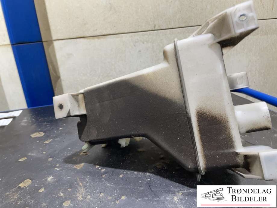 Spylertank foran til Suzuki Vitara 2015-->> (Type IV)  (38450-61M10|)