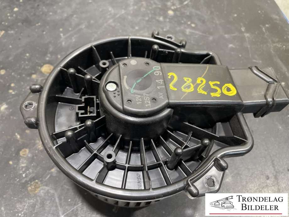 Varmeapparat motor til Suzuki Vitara 2015-->> (Type IV)  (7415061MA0|)