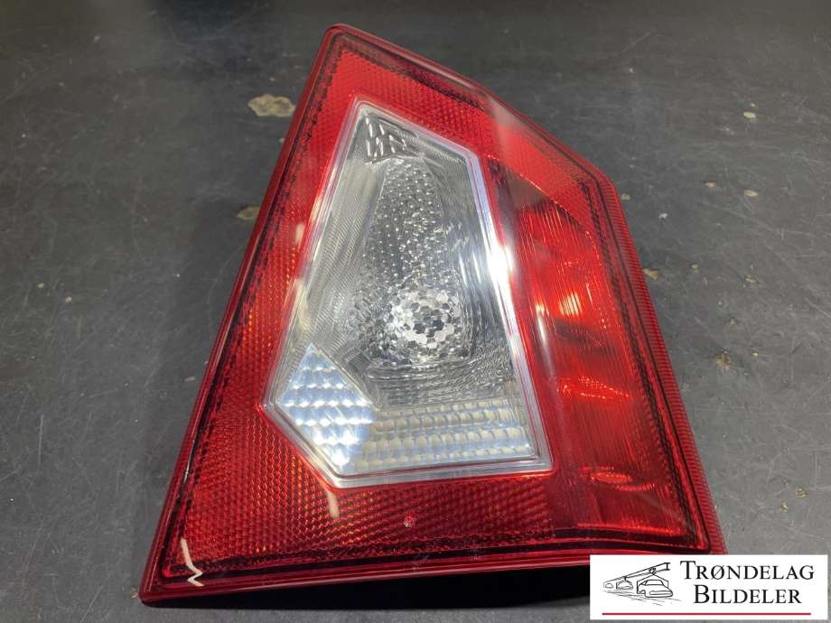 Baklykt høyre indre til VW Tiguan 2007-2011 (Type I, Fase 1)  (5N0945094B|5N0945108C|)