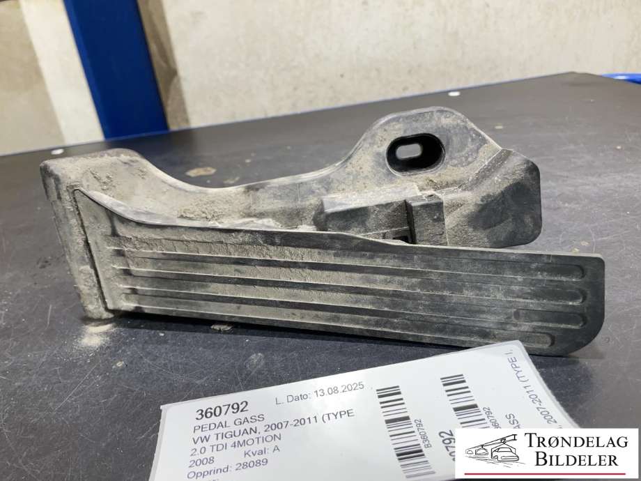 Pedal gass til VW Tiguan 2007-2011 (Type I, Fase 1)  (1K1 721 503 M|)