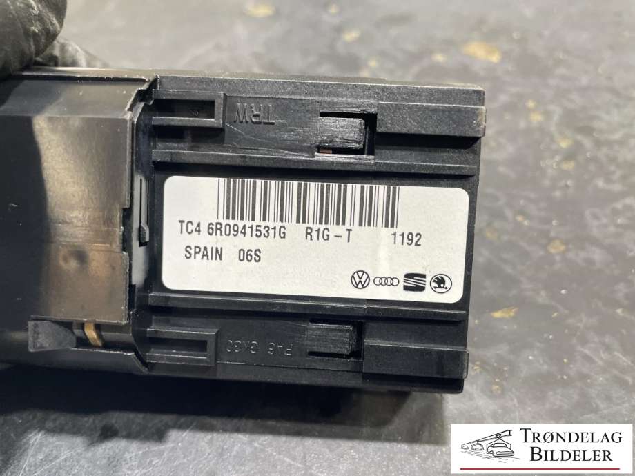 Bryter lys til VW Beetle 2011-2018 (Type II)  (6R0941531G|)