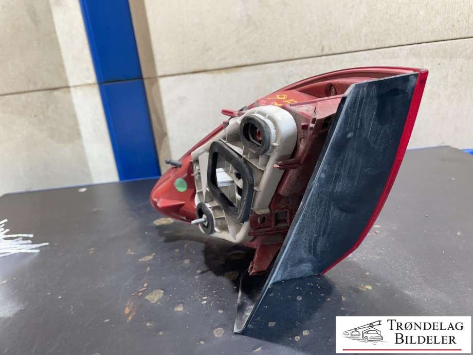 Baklykt venstre ytre til Opel Meriva B 2010-2017  (13307493|)