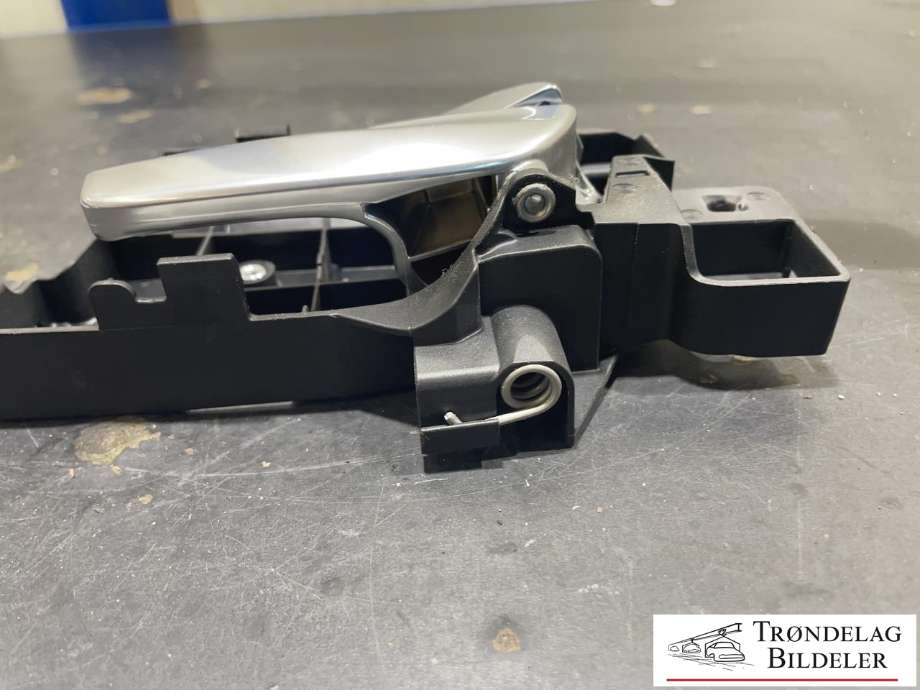 Dørhåndtak inv høyre bak til Ford Mondeo 2007-2010 (Type IV, Fase 1)  (BS71A22601AB|)