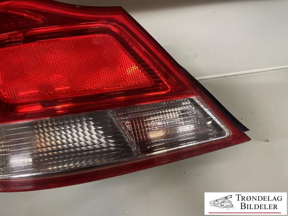 Baklykt venstre til Opel Insignia A 2009-2014  (13279621|)