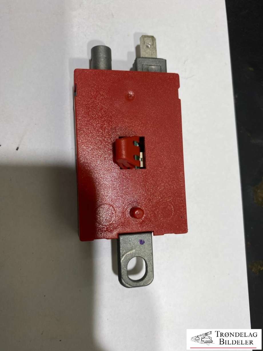 Antenne forsterker til Volvo V60/V60 CC 2013-2018 (Type I, Fase 2)  (7CP118C847PA|)