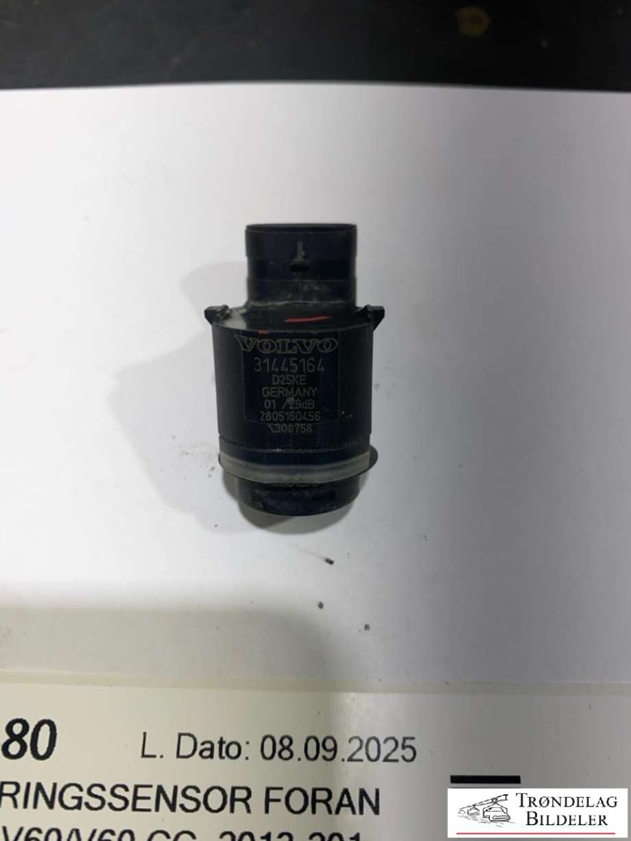 Parkeringssensor foran til Volvo V60/V60 CC 2013-2018 (Type I, Fase 2)  (31445164|)