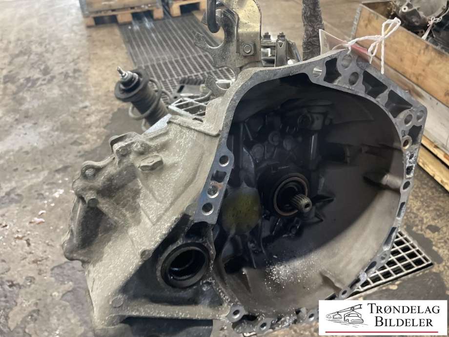 Girkasse manuell til Toyota Yaris 2012-2014 (Type III, Fase 1) (303000D190|303000D410|)