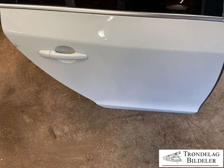 Dør høyre bak til Volvo V60/V60 CC 2013-2018 (Type I, Fase 2) (31446003|)