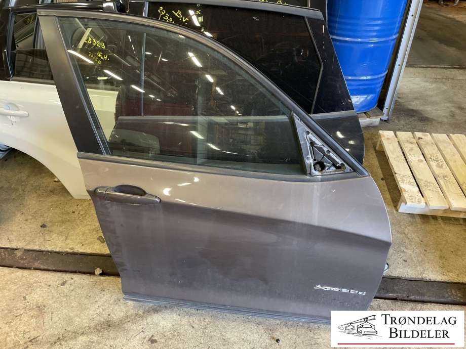 Dør høyre foran til BMW X3, 2010-2017 (F25) (F25) (41 51 7 355 804)