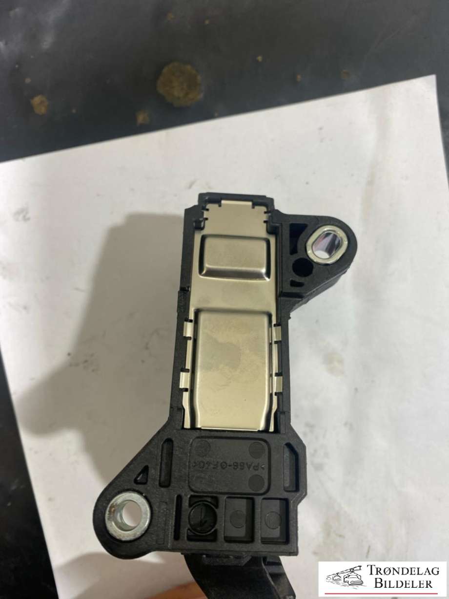 Pedal gass til Toyota Yaris 2012-2014 (Type III, Fase 1) (781100D160|)