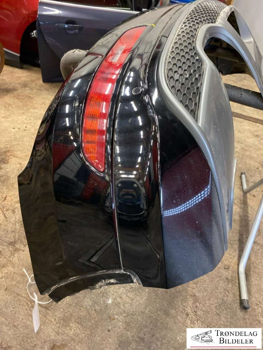 Støtfanger bak til Audi Q3 2011-2014 (Type I, Fase 1) (8U0 807 067 B|8U0 807 434 G|8U0 807 823 B)