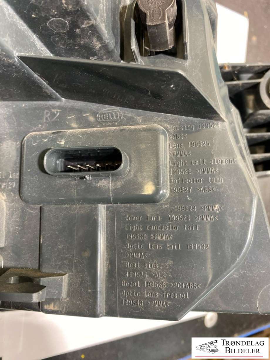 Baklykt høyre ytre til BMW M3 2014-2019 (F80) (F80) (H4736911706|)